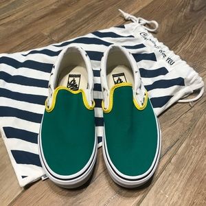 Green bee can shoes
